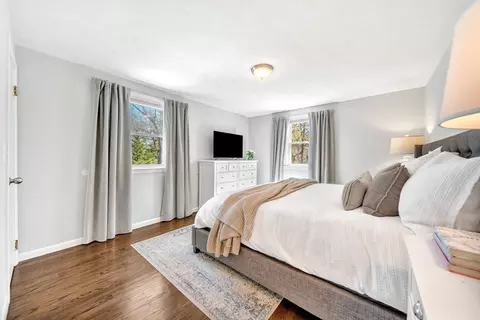 72 Oakcrest Rd, Needham, MA 02492 photo 10