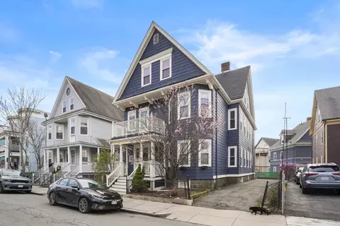 193 Hamilton St #3, Boston, MA 02122