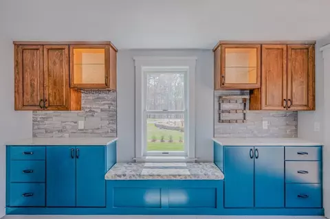 Kitchen - 8 Stearns Rd, Upton, MA 01568 photo 9 of 9