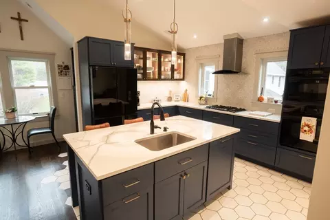 Kitchen - 8 Stearns Rd, Upton, MA 01568 photo 2 of 9
