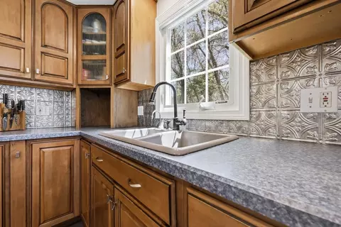 182 Ely Ave, West Springfield, MA 01089 photo 13