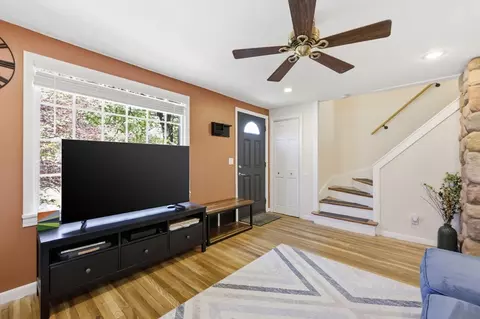 182 Ely Ave, West Springfield, MA 01089 photo 8