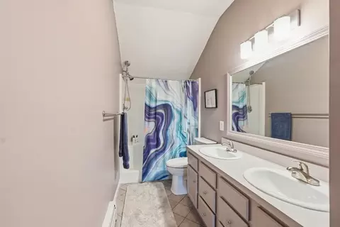 Bath - 334 Killdeer Rd, Webster, MA 01570 photo 1 of 1