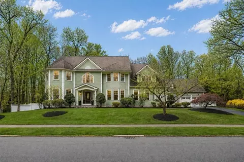19 Douglas Rd, Lexington, MA 02421