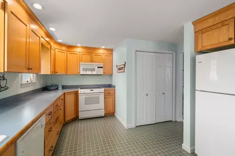 Kitchen - 0 Michael Ter, Natick, MA 01760 photo 4 of 5