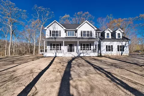 532 Old Warren Rd, Swansea, MA 02777