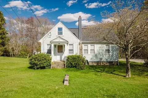 503 Bark St, Swansea, MA 02777