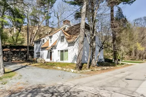 40 Webster Ave, Beverly, MA 01915 photo 2