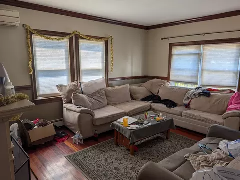 Living - 7 Willis Ave, Winthrop, MA 02152 photo 1 of 6