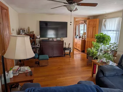 Living - 7 Willis Ave, Winthrop, MA 02152 photo 4 of 6
