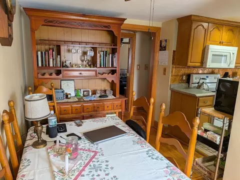 Dining - 7 Willis Ave, Winthrop, MA 02152 photo 2 of 2