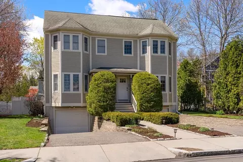 73 Oak Ave #1, Newton, MA 02465