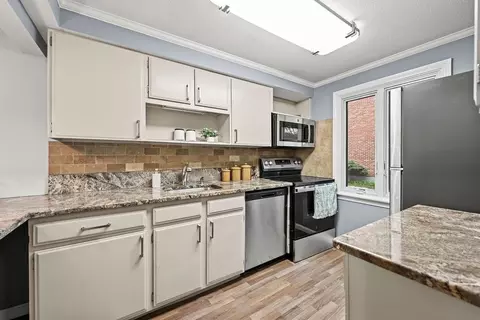 8 Sutton Ct #8, Amherst, MA 01002 photo 9
