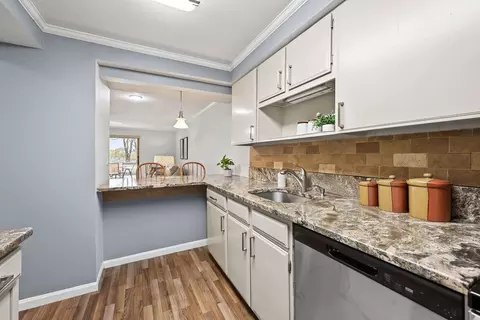 8 Sutton Ct #8, Amherst, MA 01002 photo 11