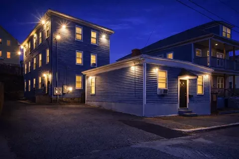 23 Whitehall, Providence, RI 02909