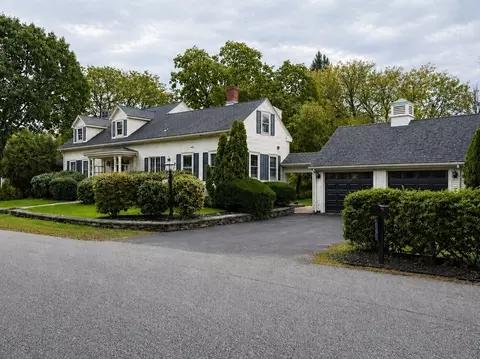 2043 Wellington St, Dighton, MA 02715