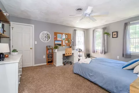 36 Bubbling Brook Rd, Walpole, MA 02081 photo 15