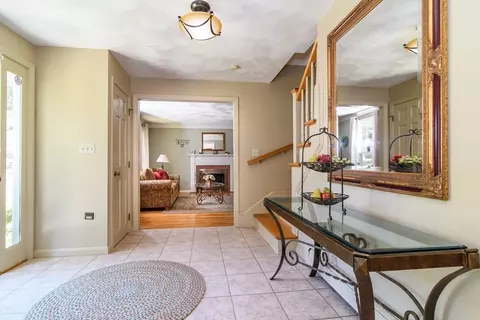 36 Bubbling Brook Rd, Walpole, MA 02081 photo 3