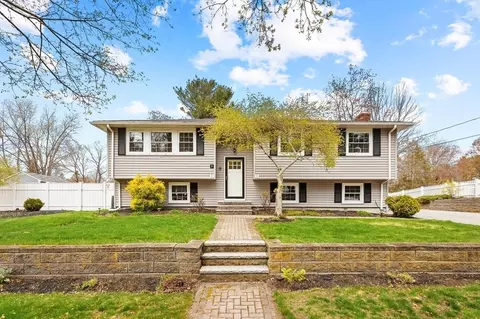 15 Fuller Rd, Middleton, MA 01949