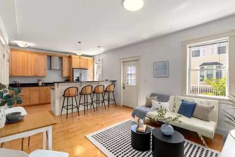 11 Vandine St #1, Cambridge, MA 02141