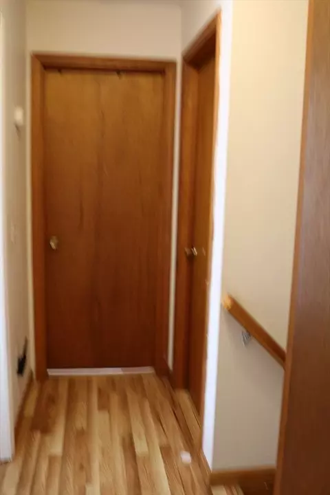 Entry Way - 21 Ryan Cir, Springfield, MA 01118 photo 3 of 4