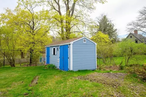 Exterior - 327 East St, Hingham, MA 02043 photo 12 of 12