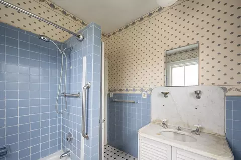 Bath - 327 East St, Hingham, MA 02043 photo 2 of 2