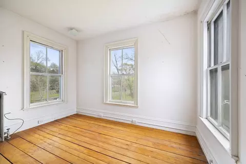 Bedroom - 327 East St, Hingham, MA 02043 photo 4 of 7