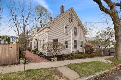 8 California #8, Newburyport, MA 01950
