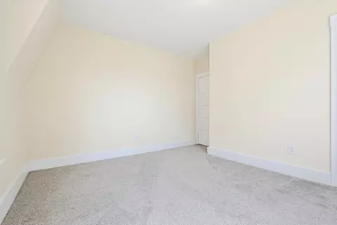 Bedroom - 119 Hope Ave, Worcester, MA 01603 photo 5 of 9