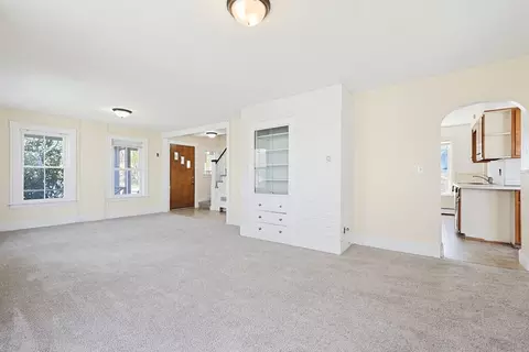 Living - 119 Hope Ave, Worcester, MA 01603 photo 5 of 7