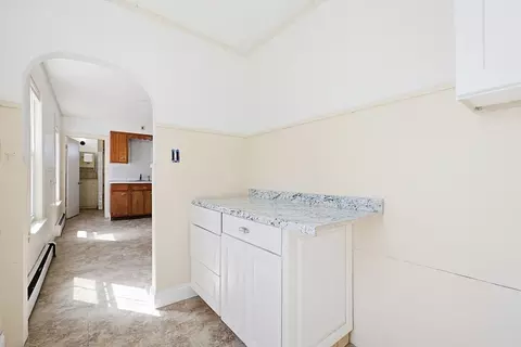 Entry Way - 119 Hope Ave, Worcester, MA 01603 photo 1 of 1