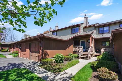 22 Ash Ln #22, Agawam, MA 01001