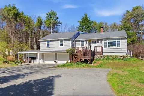 38 Woodland Rd, Georgetown, MA 01833