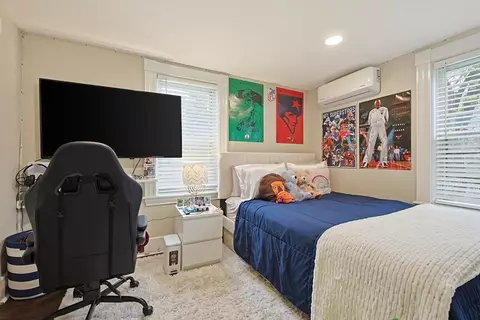 Bedroom - 64 Parker St, Maynard, MA 01754 photo 1 of 6