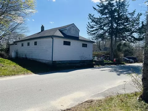 19 Oakdale St, Wareham, MA 02571 photo 3