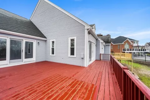 Exterior - 20 Blacksmith Way, Saugus, MA 01906 photo 3 of 9