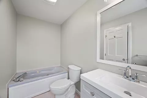 Bath - 20 Blacksmith Way, Saugus, MA 01906 photo 4 of 6