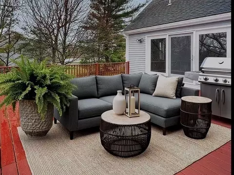 Exterior - 20 Blacksmith Way, Saugus, MA 01906 photo 4 of 9