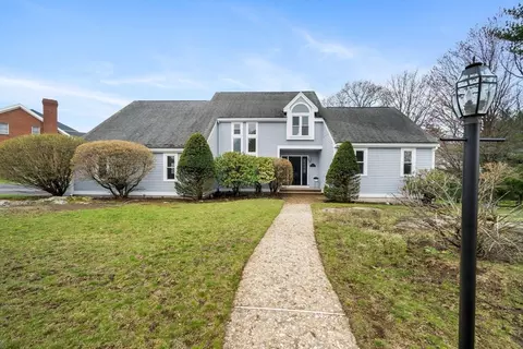 Exterior - 20 Blacksmith Way, Saugus, MA 01906 photo 1 of 9