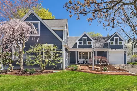 23 Douglas Rd, Needham, MA 02492