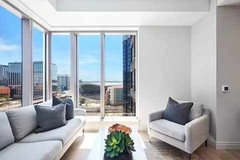135 Seaport Blvd #808, Boston, MA 02210