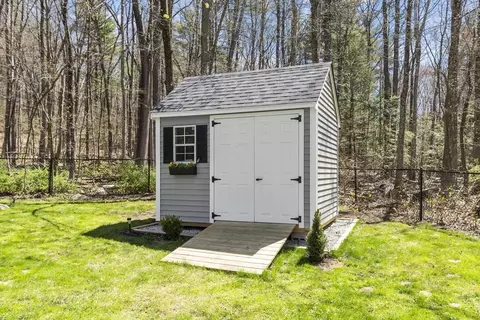 Exterior - 203 Main St, Acton, MA 01720 photo 12 of 13