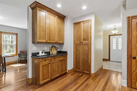 Entry Way - 203 Main St, Acton, MA 01720 photo 2 of 3