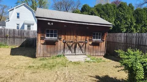 Exterior - 106 Merida St, Springfield, MA 01104 photo 1 of 3