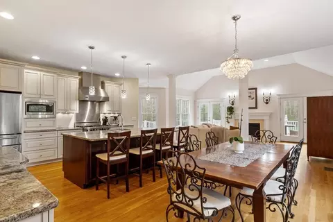 228 Devonshire Way, Lancaster, MA 01523 photo 3