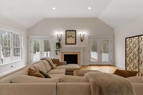 228 Devonshire Way, Lancaster, MA 01523 photo 9