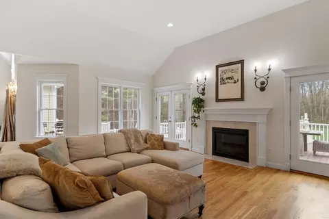 228 Devonshire Way, Lancaster, MA 01523 photo 10
