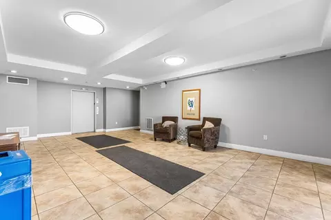 655 E 2nd #102, Boston, MA 02127 photo 20