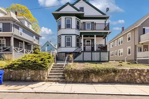 122 Aldrich St, Boston, MA 02131